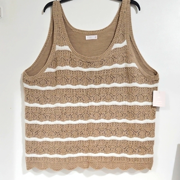 LC Lauren Conrad Tops - LC Lauren Conrad Beige and White Knit Tank Top